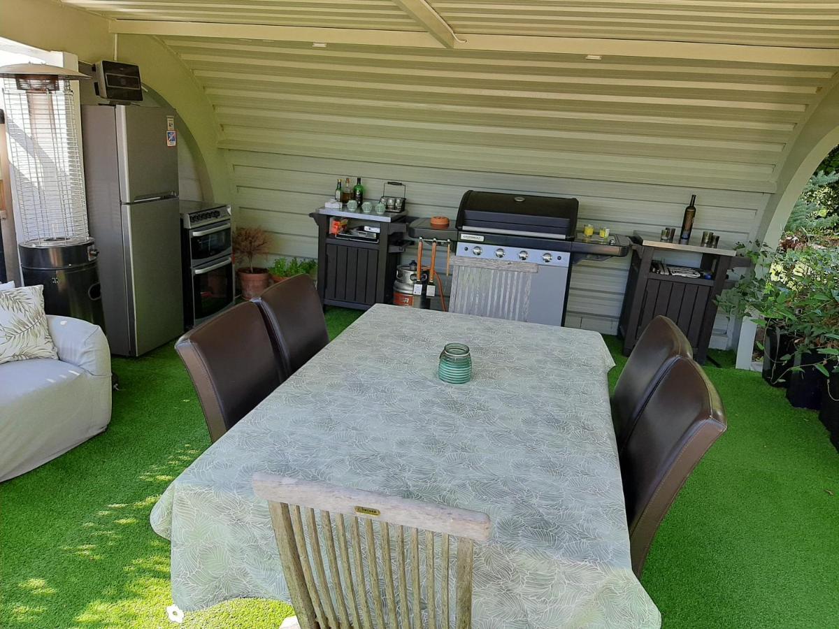 OnilCasa Olyvesアパートメント エクステリア 写真
